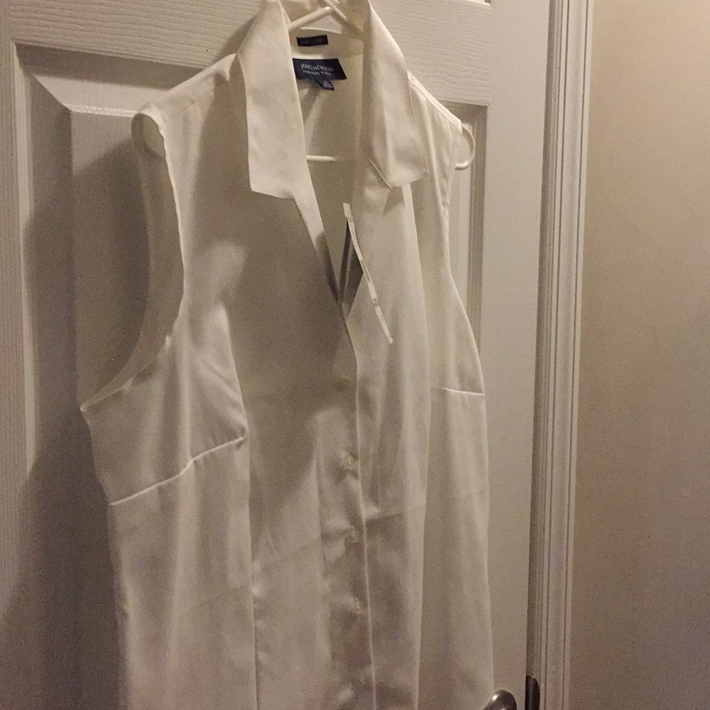 JONES NEW YORK Sleeveless Blouse NWT